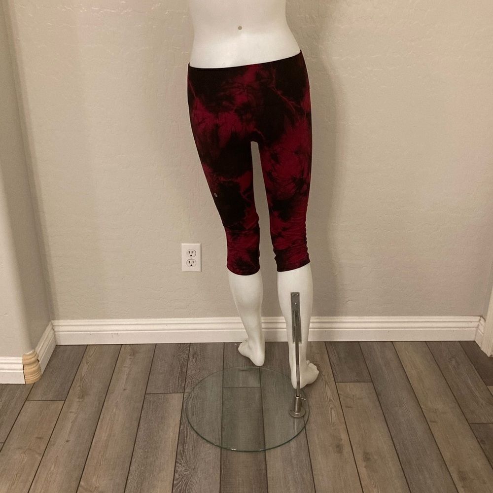 Lululemon In The Flow Crop | Wine Berry/Bordeaux Drama | Size 8 - Picture 12 of 12